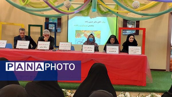 جلسه آموزش خانواده در دبستان دخترانه شاهد تحقیقی ناحیه۶