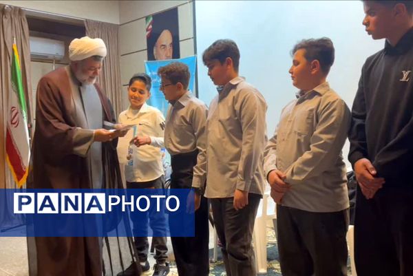 رقابتی از رنگ فرهنگ و هنر؛  هنرنمایی دانش‌آموزان در دیار شیخ جام