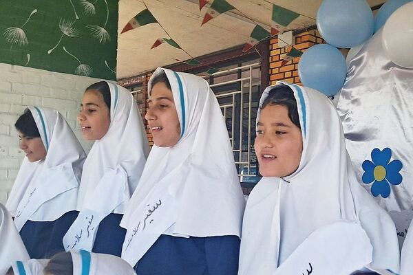 فعالیت سفیران سلامت در مدرسه خواهران بابایی