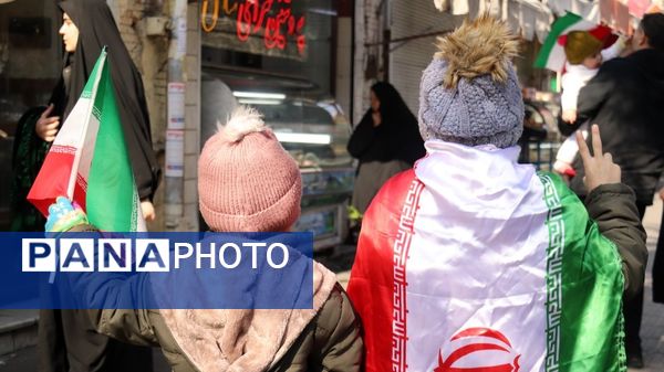 حضور گرم مردم تبریز در راهپیمایی 22 بهمن