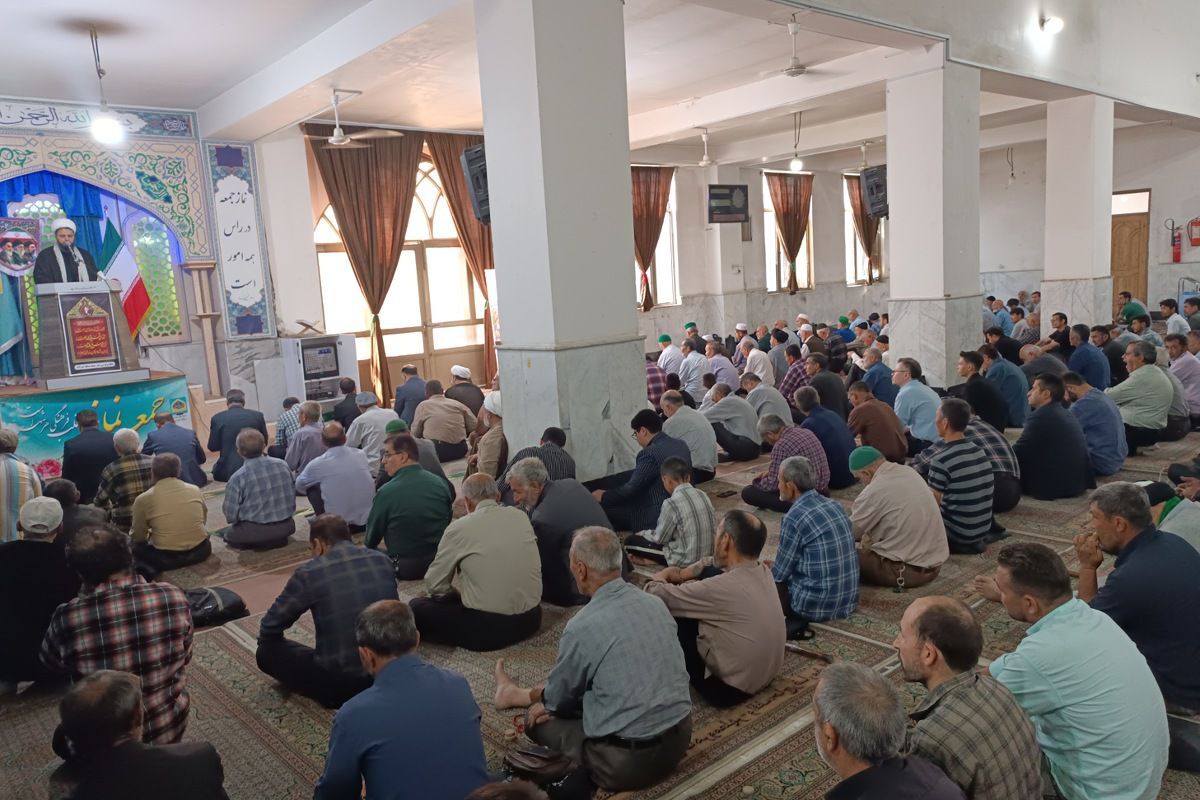 مراسم گرامیداشت هفته تربیت‌بدنی و ورزش در جوار بارگاه ملکوتی امامزادگان طاهر و مطهر خیرآباد