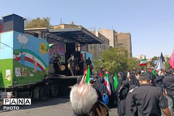 مراسم وداع و بدرقه آقای شهید ایران در مصلی امام خمینی (ره)