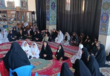 روایتی از چند نوجوان، یک مسجد کوچک و خلوت عاشقانه