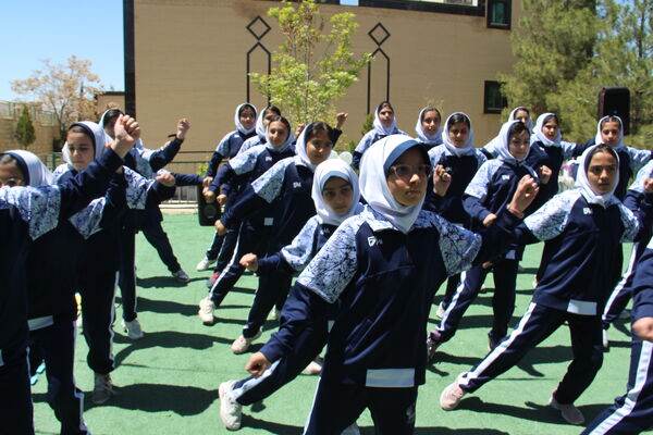 المپیاد ورزشی در دبستان غیرانتفاعی امام صادق(ع) شهرکرد