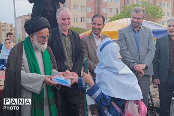 اجتماع صمیمی دانش‌آموزان نیشابور به یاد ۱۶۸ فرشته های دبستان شجره طیبه ی میناب