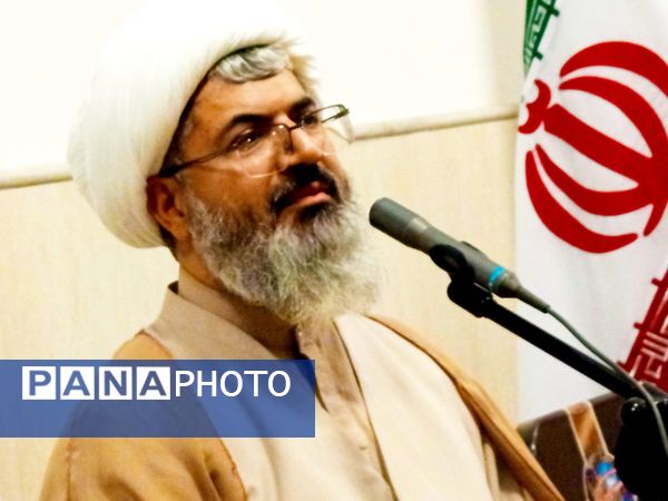 اعضای انجمن اسلامی با امام جمعه کاشمر دیدار کردند