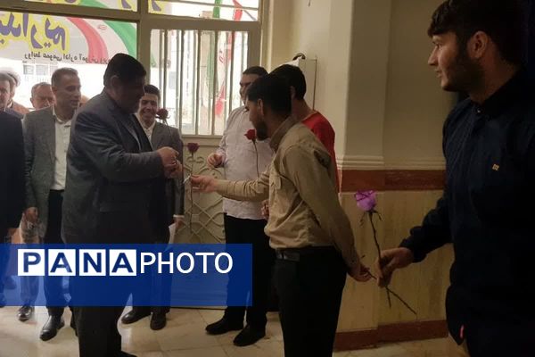 افتتاحیه آب درمانی در مدرسه استثنایی کریم اهل بیت رودهن