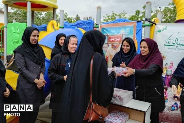 طنین بازی‌های محلی در پارک آفرینش؛ فرهنگیان بجنورد در رقابتی شاد
