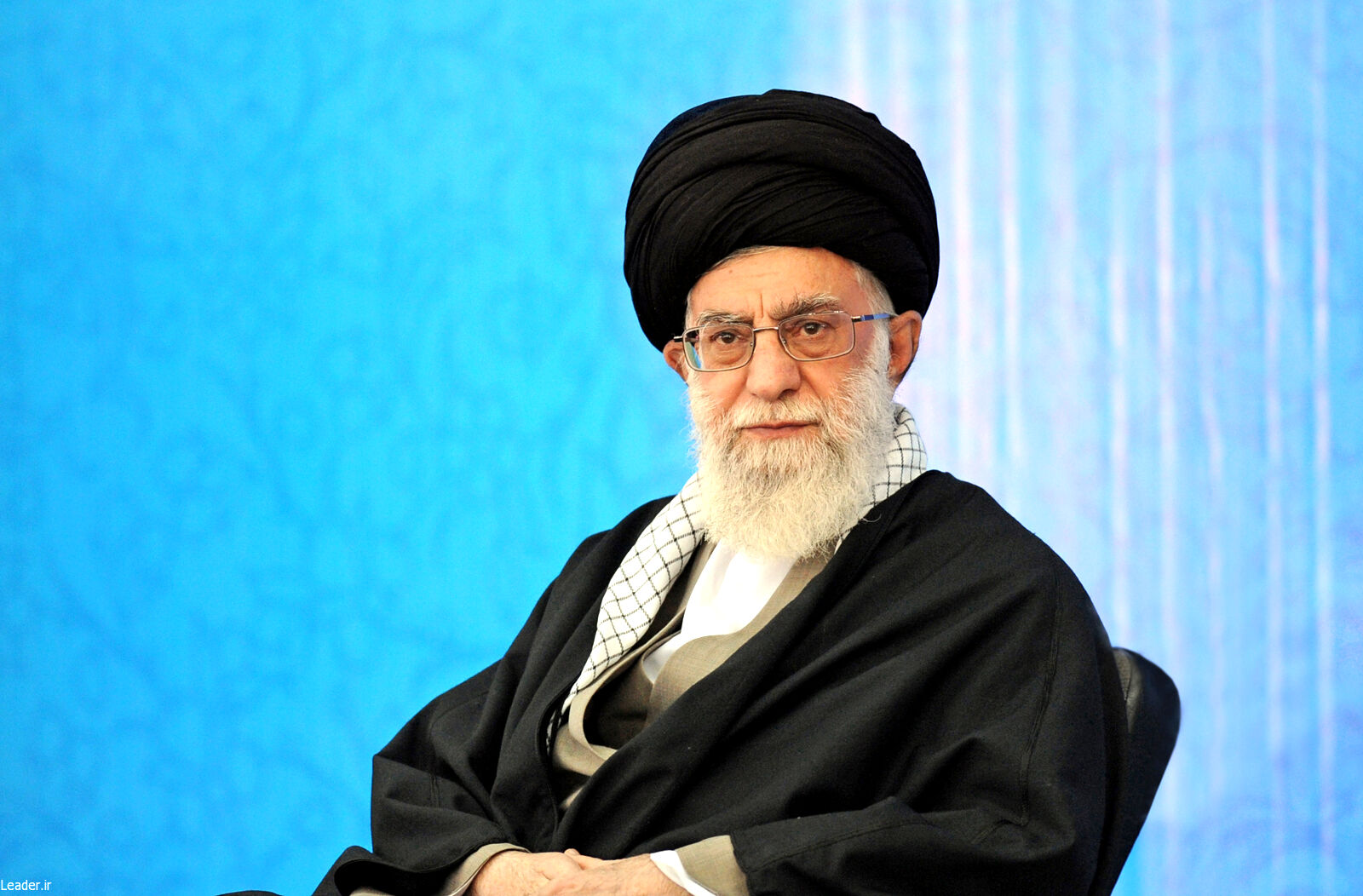 پیام رهبر انقلاب اسلامی به مناسبت آغاز به کار ششمین دوره مجلس خبرگان 

