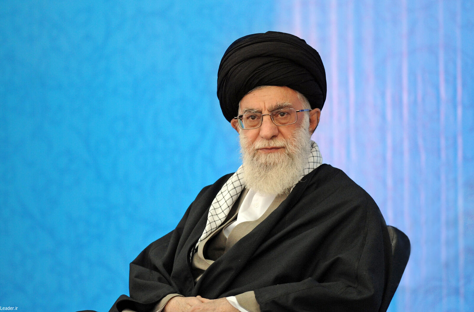 پیام رهبر انقلاب اسلامی به مناسبت آغاز به کار ششمین دوره مجلس خبرگان 

