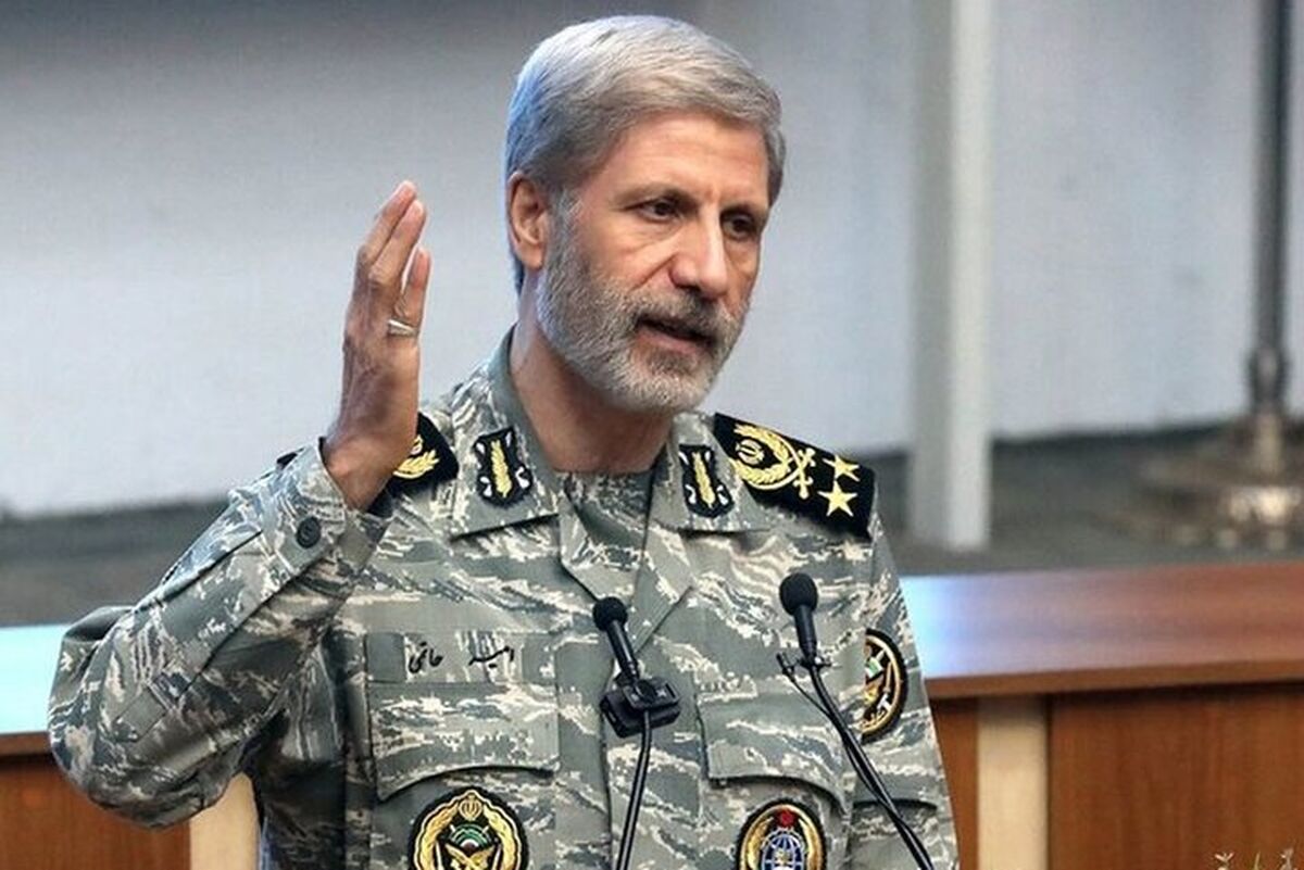 سرلشکر حاتمی: تقاص خون امام شهید را خواهیم گرفت