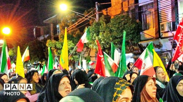 تجمعات شبانه در ملایر؛ فریاد عشق به وطن