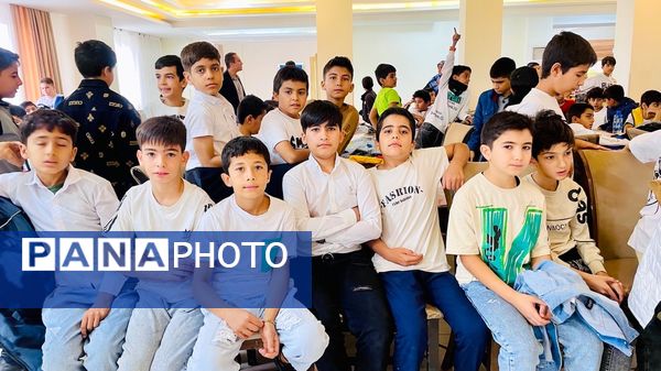 جشن روز دانش‌آموز در مدرسه معلم آشخانه 