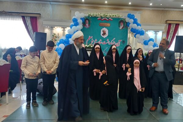 برگزاری آیین بزرگداشت مقام شامخ معلّم د شهرستان قرچک 