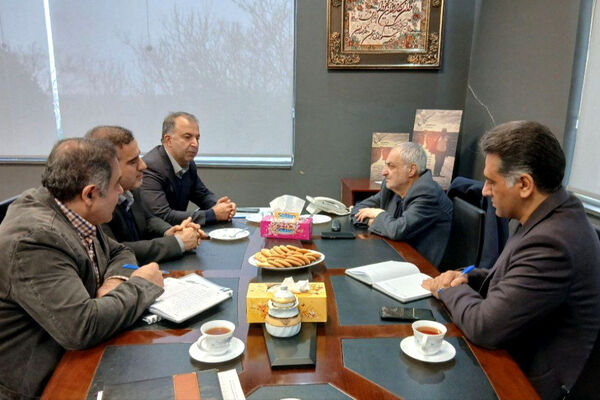 ایجاد هنرستان‌های جوار صنعت نقش به‌سزایی در کاهش بیکاری دارد