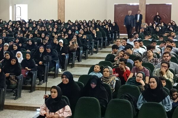 همایش دانش‌آموزی تربیت دینی و قرآنی در شیراز 