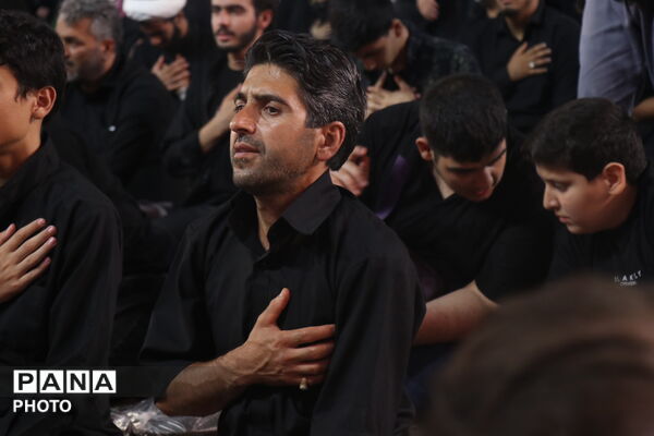 عزاداری مردم سمنان در حسینیه حرم مطهر رضوی