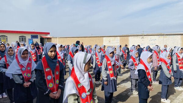 مراسم  یاوران انقلاب و افتتاح نمازخانه خیرساز در دبستان بنیاد برکت باخرز