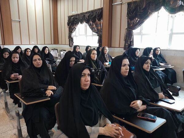 اولین نشست هم‌اندیشی مدیران مدارس مقطع متوسطه اول شهرستان تربت حیدریه 