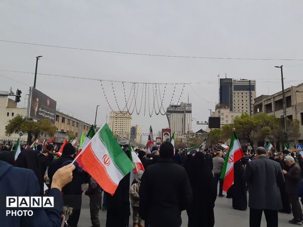 خروش مردمان مشهدی در راهپیمایی حماسی روز قدس 