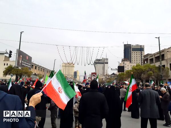 خروش مردمان مشهدی در راهپیمایی حماسی روز قدس 