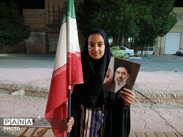 دهه نودی‌‌های یزدی پای کار انقلاب