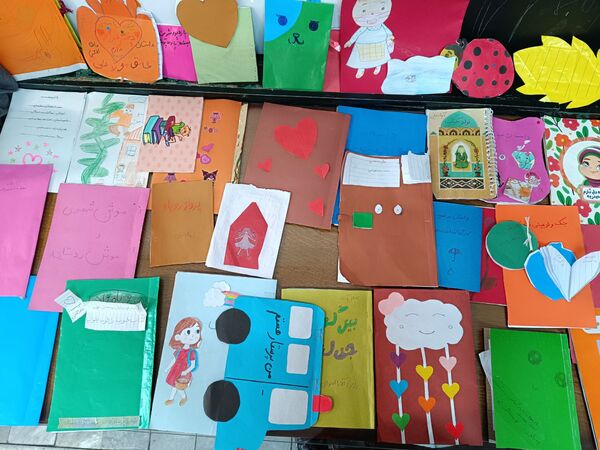 کتاب‌هایی از دل و دست کودکان در کلاس درس