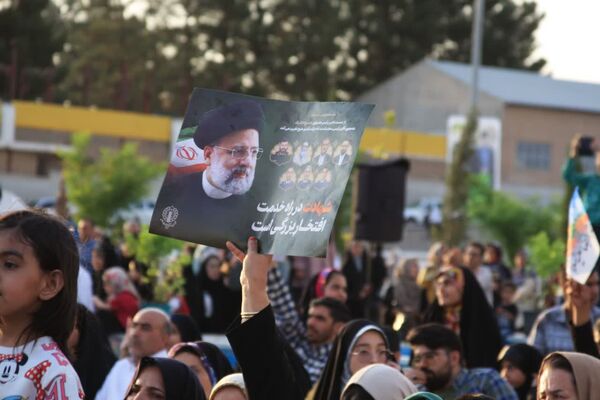برنامه تلویزیونی محفل قرآنی خــادم الرضــا