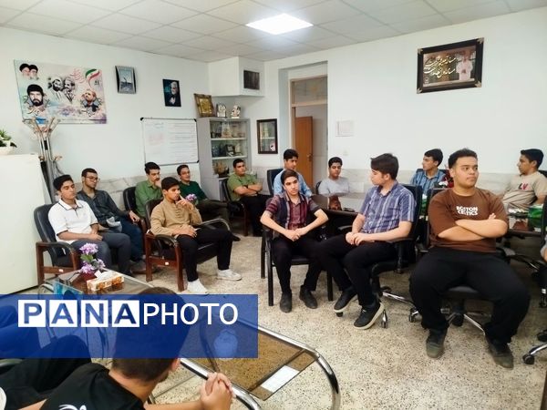 دیدار روسای انجمن اسلامی مدارس شهرستان کاشمر با معاون پرورشی و تربیت بدنی کاشمر