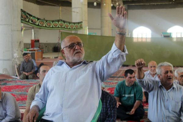 اقامه نماز جمعه‌ در گلوگاه 