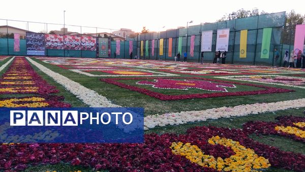 هشتمین فرش سرگل قاره کهن؛ جلوه‌گاه هنر و اصالت در محلات