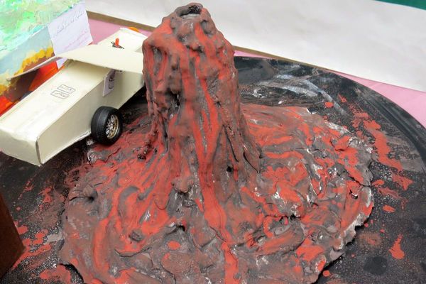 مراسم هفته پژوهش در دبیرستان بانو عفت آهنگری شهرری