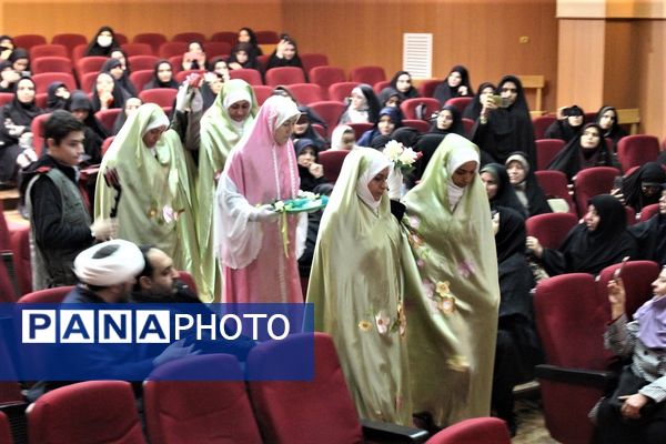 آیین افتتاحیه دوره تربیت مربی کاردان سازمان دانش‌آموزی استان قم