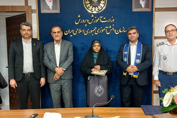 نشست فصلی و توان افزایی مأمورین و مسئولین سازمان دانش‌آموزی شهرستان‌های استان تهران 