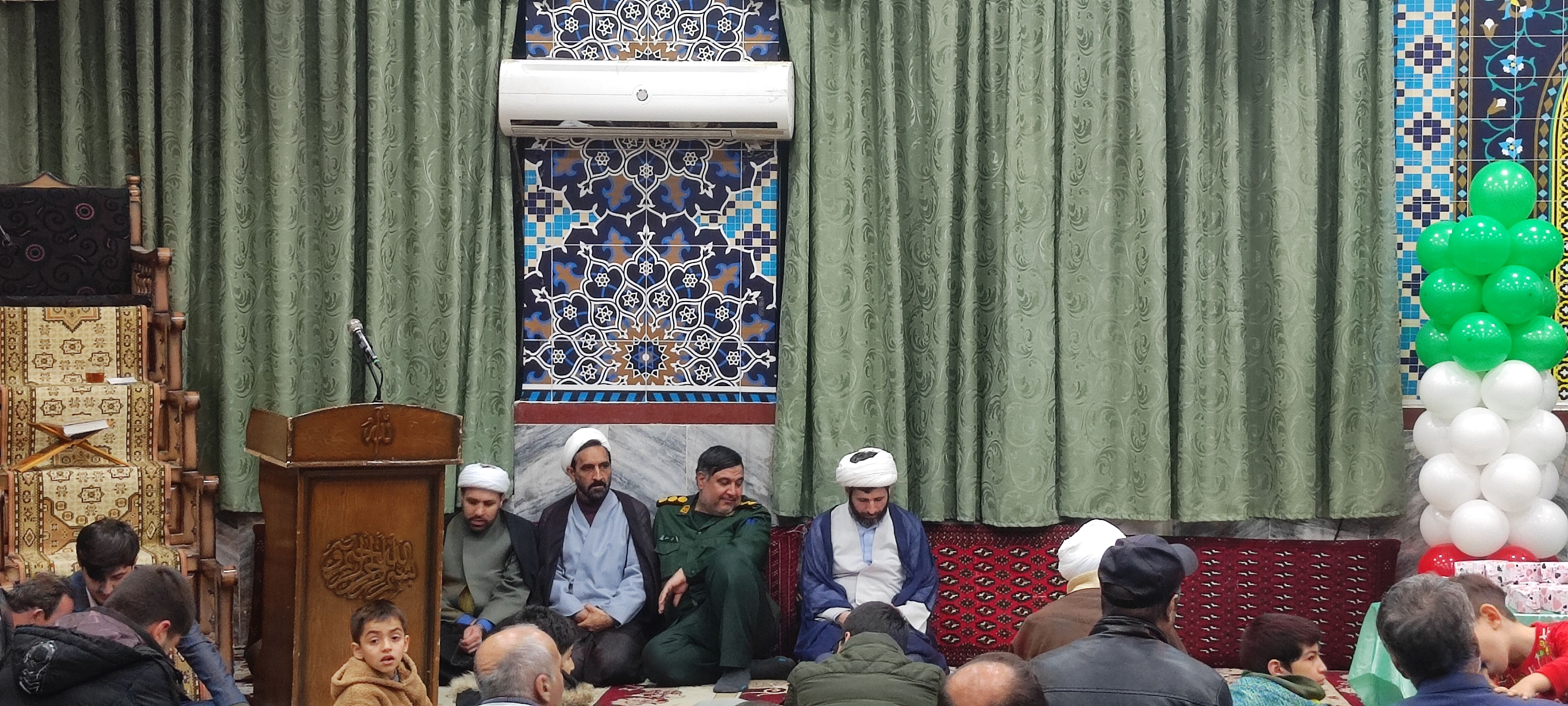 مراسم جشن انقلاب اسلامی در مسجد مسلم بن عقیل شهرستان شیروان