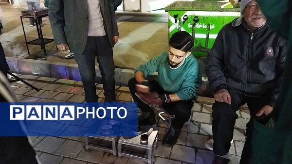 گذری بر فعالیت چایخانه امیر المومنین در شب میلاد حضرت مهدی ( عج)