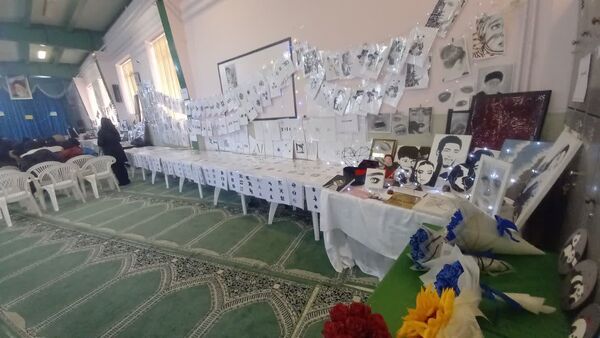 نمایشگاه هنر در دبیرستان دخترانه نور دانش
