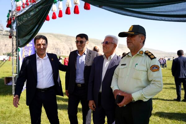جشنواره بزرگ تربیتی، ورزشی و آموزشی دانش‌آموزان و فرهنگیان عشایر فارس