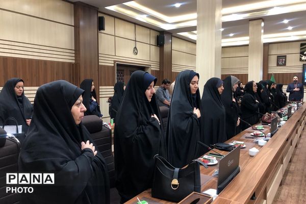 تجلیل از معاونین پرورشی در ناحیه دو شهرری 