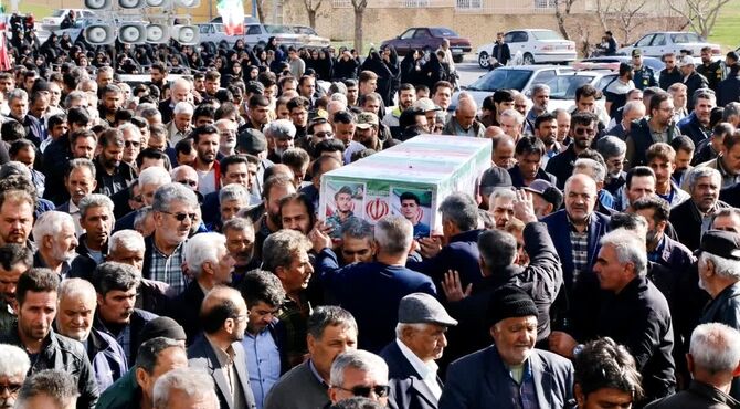 روایتی از تشیع پیکر مطهر سرباز وطن