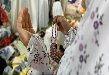خلوت دانش‌آموزان با خدا در آیین معنوی اعتکاف 