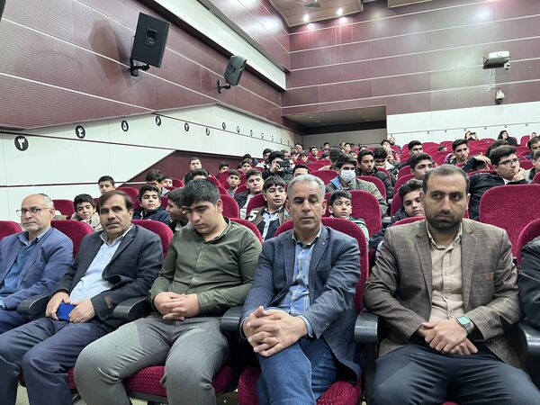 درخشش نخبگان قرآنی پلدختر در آیین تجلیل برگزیدگان مسابقات قرآن، عترت و نماز 