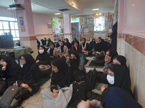 اجرای گسترده طرح «گفتمان و آداب تشریفات و کشف استعدادهای هنری» در مدارس شهرستان کوهدشت 