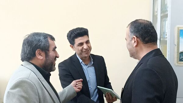 دیدار نوروزی مدیرکل آموزش و پرورش مازندران با کارکنان آموزش و پرورش محمودآباد 