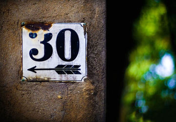 بحران 30 سالگی؛ چرا از سی ساله شدن می‌ترسیم؟