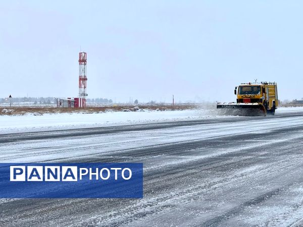 وضعیت فرودگاه بین الملی شهید هاشمی‌نژاد در روزهای برفی مشهد