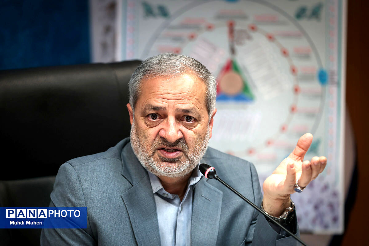 نظارت دقیق و قانونمند بر مدارس بین‌الملل و تطبیقی 