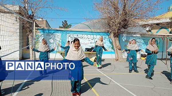 المپیاد ورزشی در دبستان سمیه