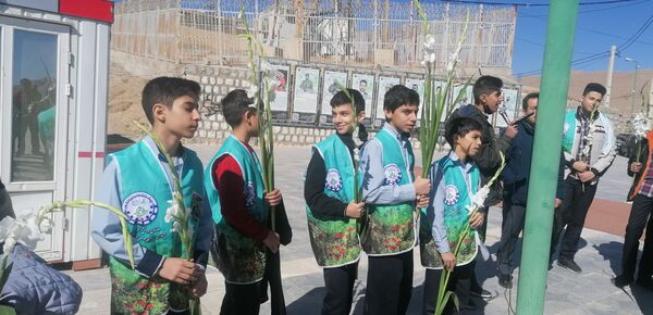 غبارروبی گلزار شهدا 