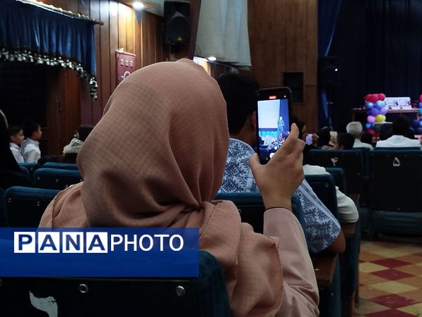 جشن باشکوه فارغ‌ التحصیلی نوگلان رنگین کمان کاشمر